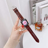 Qerzez Apple Watch Leather Band dark brown / 42mm | 44mm The Ambiguous Otter